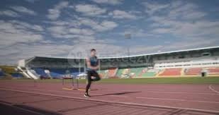 伯恩利vs曼联：凯尔-沃克、布罗亚首发，布鲁诺-费尔南德斯、卡塞米罗出战